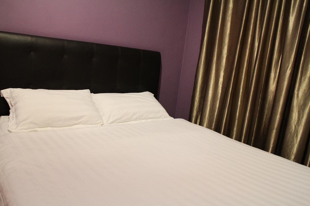 De Jaya Hotel Петалинг-Джая Номер фото