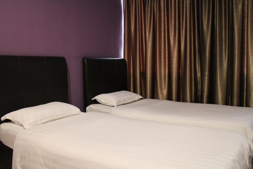 De Jaya Hotel Петалинг-Джая Номер фото
