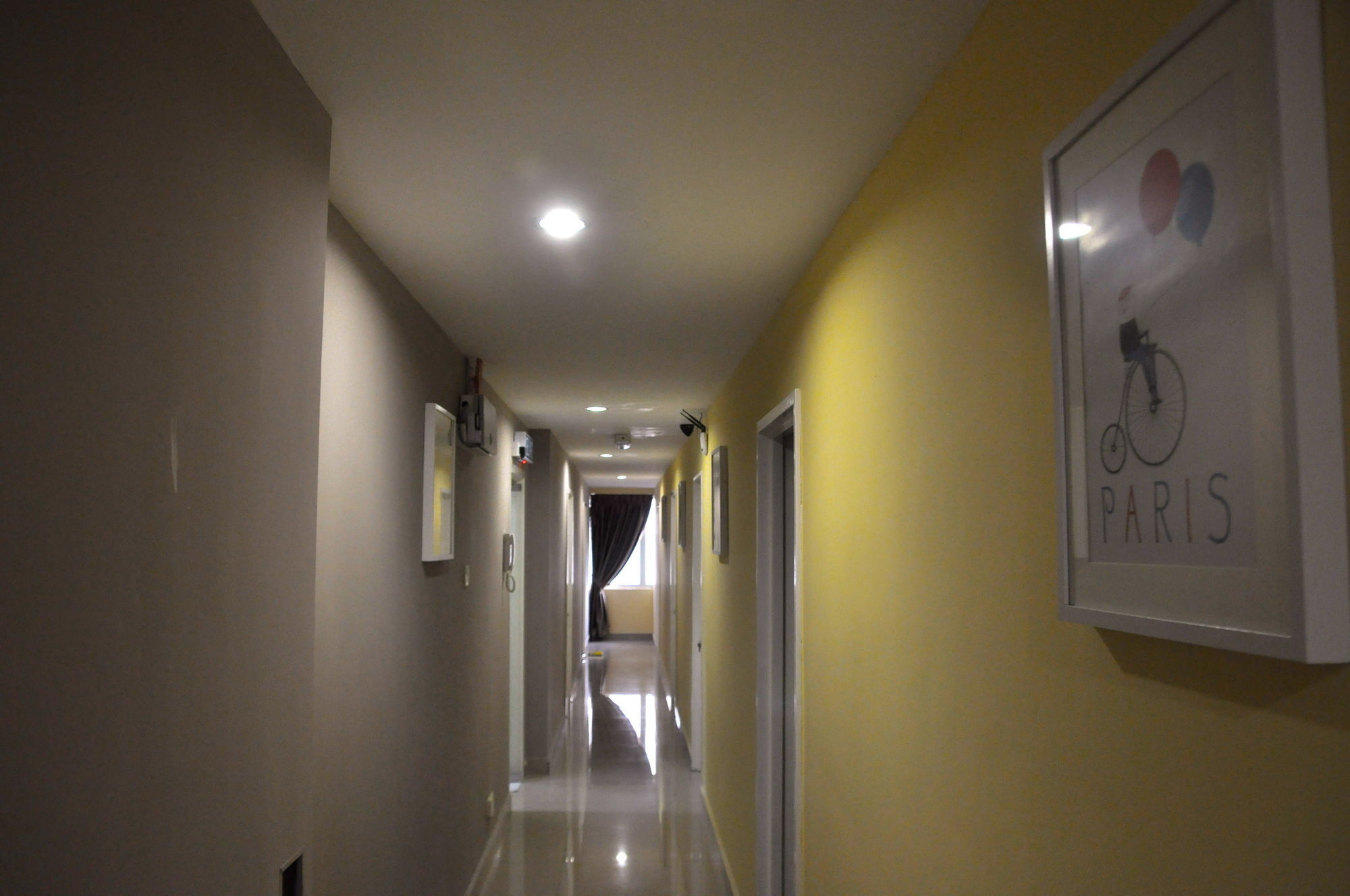 De Jaya Hotel Петалинг-Джая Экстерьер фото