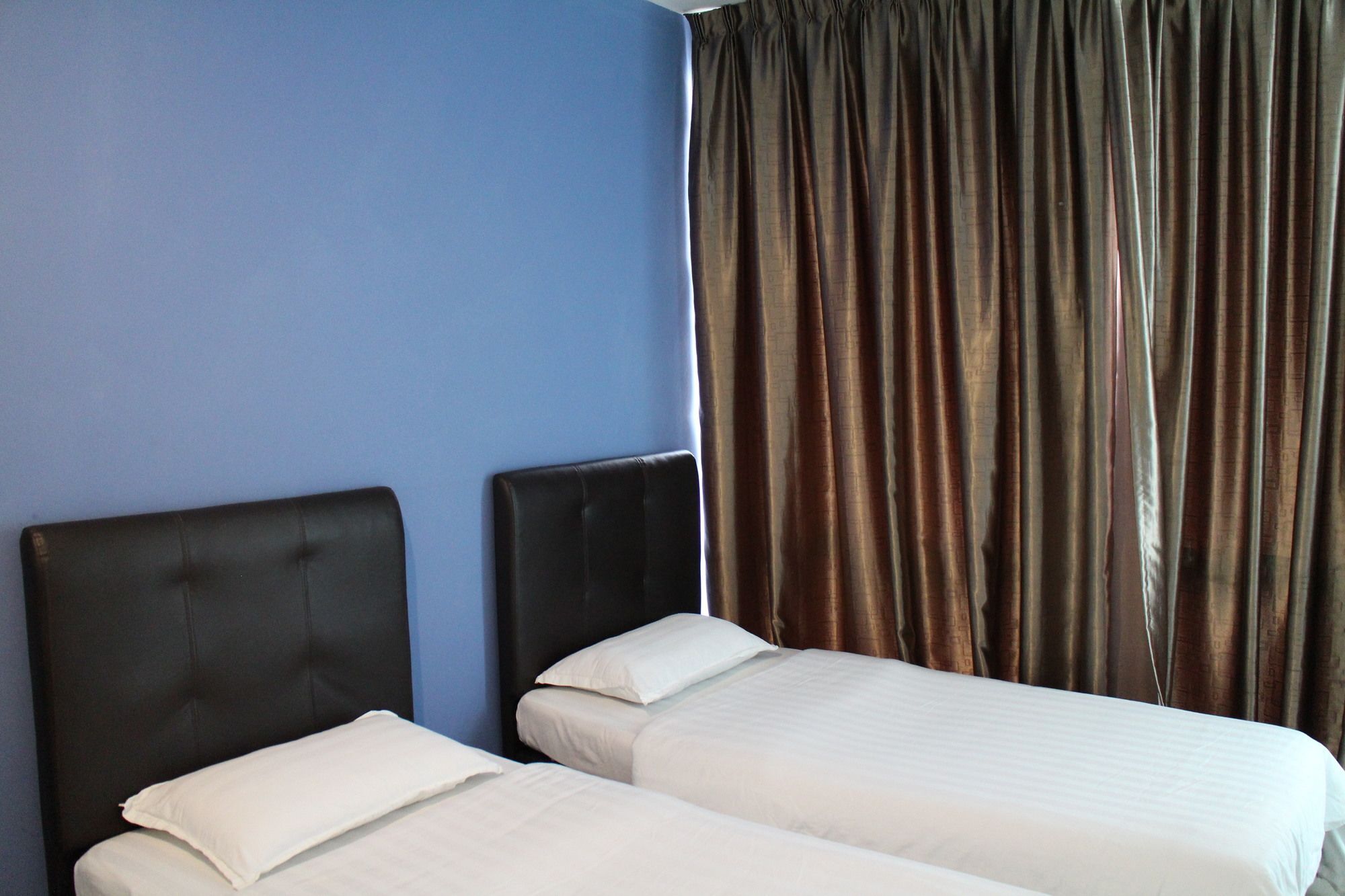 De Jaya Hotel Петалинг-Джая Экстерьер фото